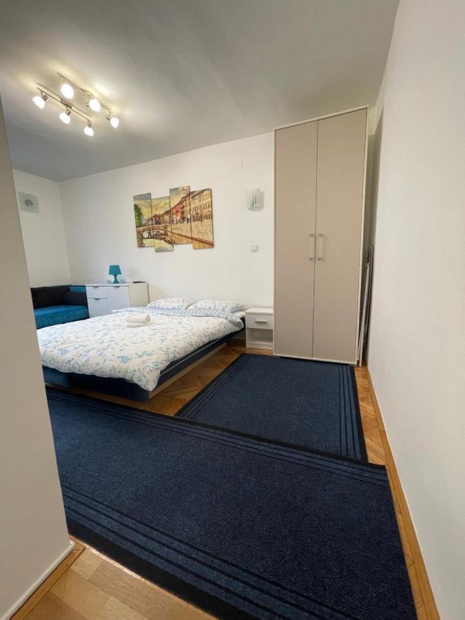 Mona Blue Lägenhet Sarajevo Exteriör bild